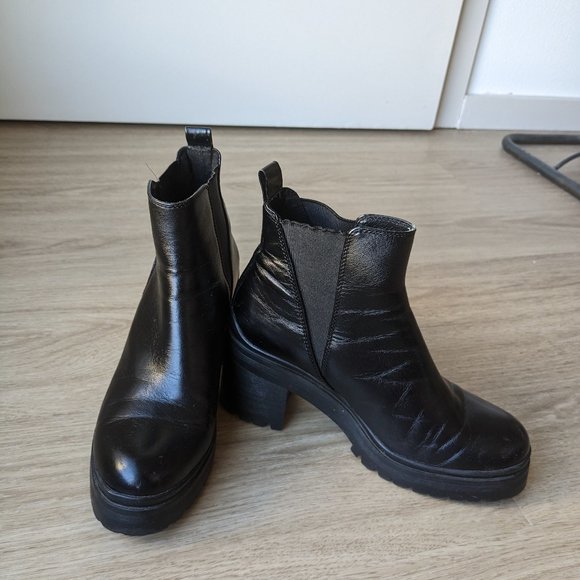 Jeffrey Campbell ESCOB Platform Chelsea Boots (Size: 8) - Picture 1 of 10